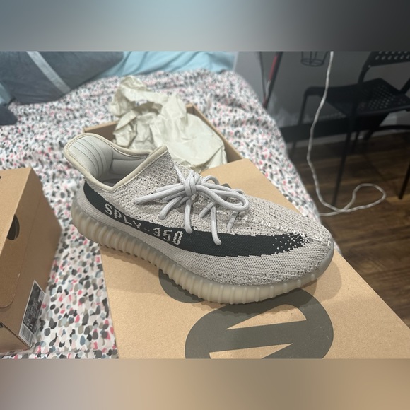 adidas Yeezy Boost 350 V2 SLATE - Picture 2 of 6
